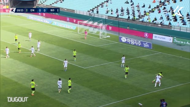 Jeonbuk 1-1 Jeju: Iljutcenko rescues point